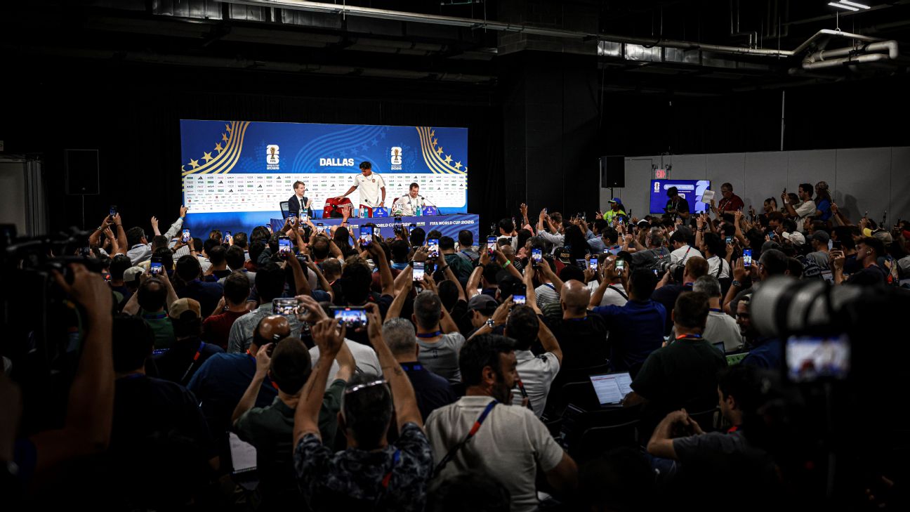 世界杯决赛前发布会将向球迷售票，FIFA再引热议